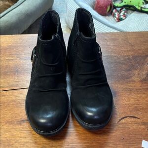 Clark’s Women's Black Ankle Boots